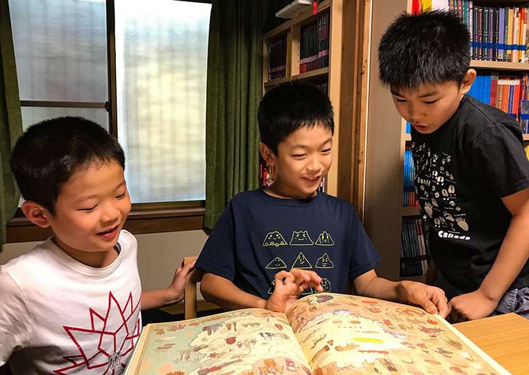 帰国子女 ハイレベル小中学生 多読で学ぼう 英語教室three Tigers English